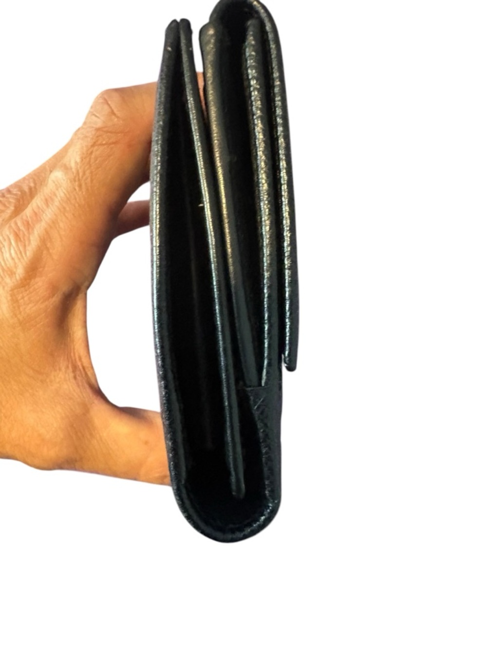 Bvlgari Black Leather Wallet with Signature Circular Logo EUC with COA - Picture 5 of 17